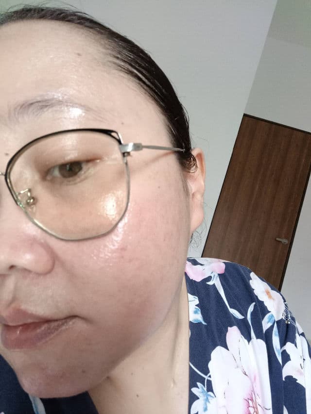 Beyond Angel Aqua Moisture Sun Cream SPF50+ PA+++ review photo by Jamalia