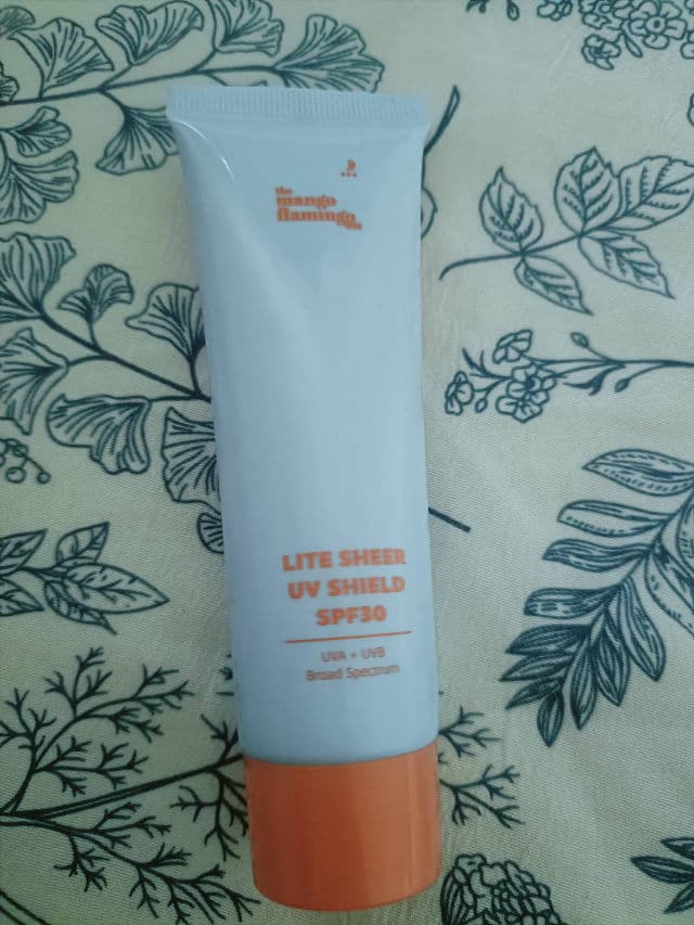 The Mango Flamingo Lite Sheer UV Shield SPF30 review photo by Jamalia