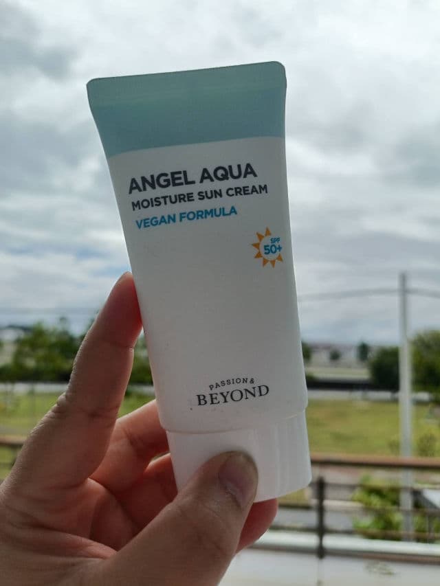 Beyond Angel Aqua Moisture Sun Cream SPF50+ PA+++ review photo by Jamalia