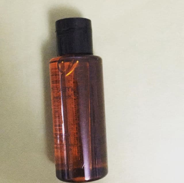 Shu Uemura High Performance Balancing Cleansing Oil Advanced Formula review photo by Pickyplans
