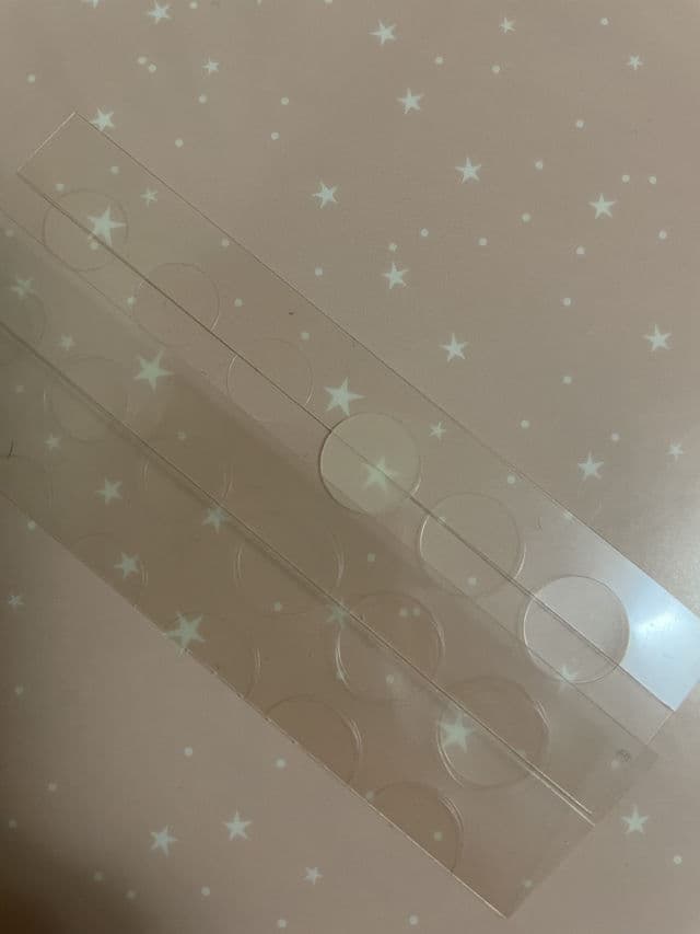 good light Luna Pimple Patches review photo by Pickyplans