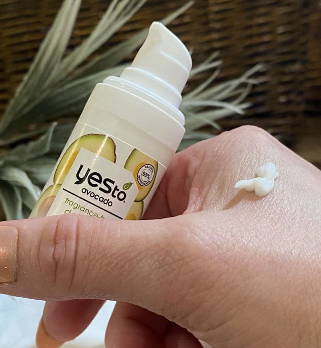 Yes to Avocado Fragrance-Free Daily Eye Cream review photo by JojoK