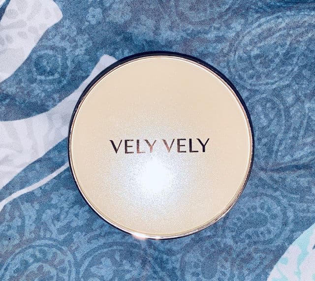 Vely Vely Aura Honey Glow Cushion Foundation SPF 50+ review photo by dmriojas