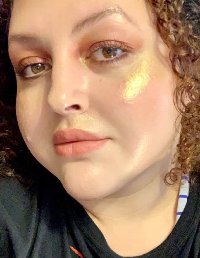 Vely Vely Aura Honey Glow Cushion Foundation SPF 50+ review photo by dmriojas