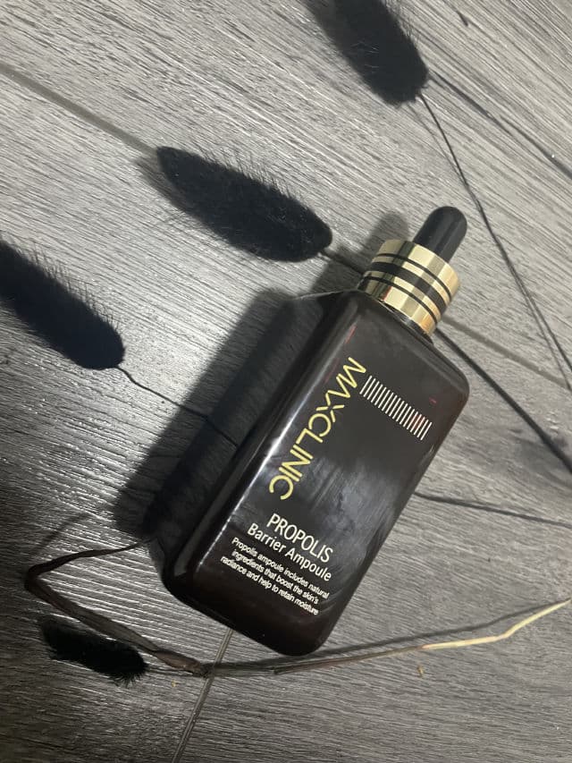 Maxclinic Propolis Barrier Ampoule  review photo by Skincareandfood