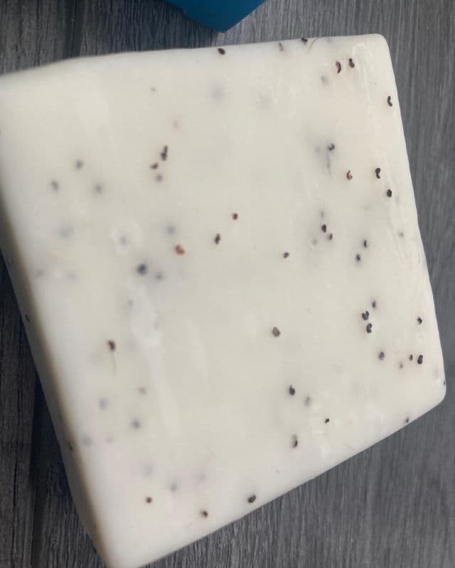 Dr. Botanicals Cocoa & Coconut Superfood Facial Cleansing Bar review photo by Skincareandfood