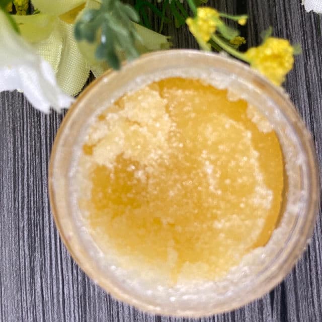 Barry M Lip Scrub in Mango review photo by Skincareandfood