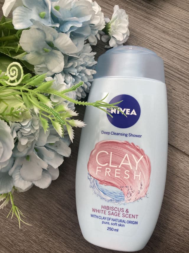 Nivea Clay Fresh Hibiscus & White Sage Shower Gel review photo by Skincareandfood