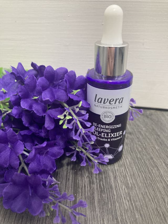 Lavera Naturkosmetik Re-energizing Sleeping Oil Elixir review photo by Skincareandfood