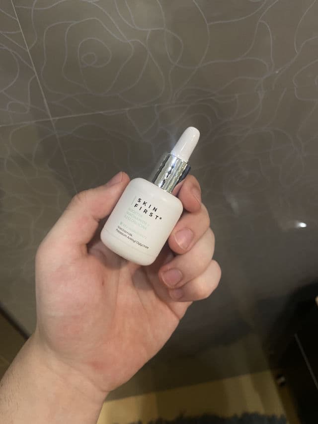 SKIN FIRST Booster Niacinamide + Azeloglicina review photo by santimoon