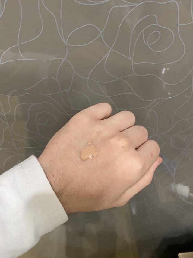 La Roche-Posay Anthelios Mineral Tinted Ultra-Fluid Lotion SPF 50 review photo by santimoon