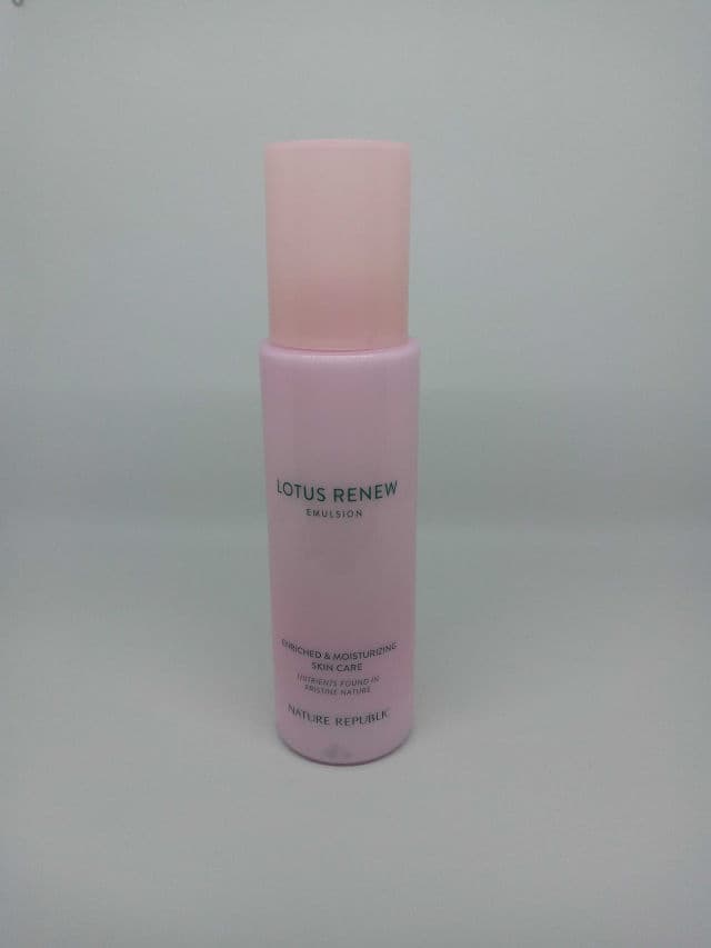 NATURE REPUBLIC Lotus Renew Emulsion review photo by endennuraeni