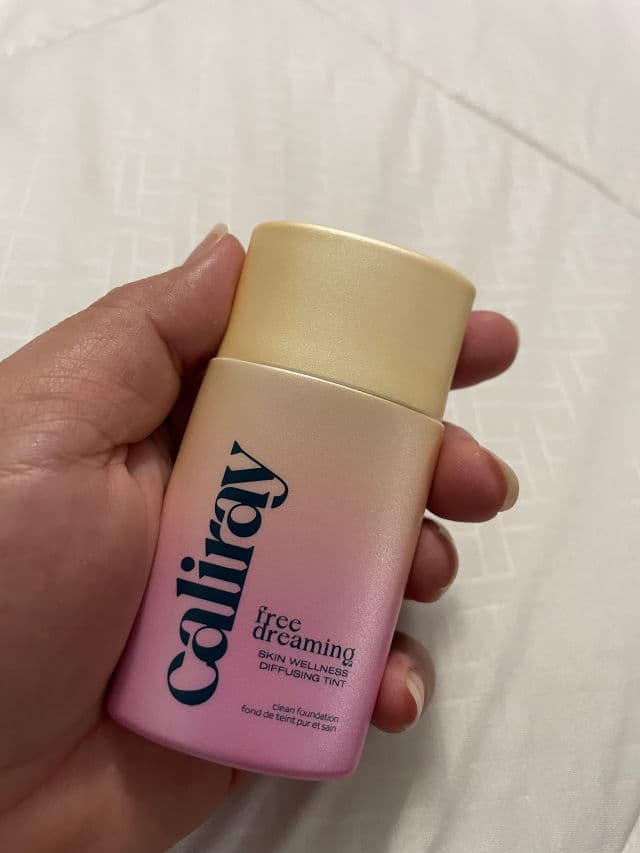 Caliray Freedreaming Clean Blurring Skin Tint review photo by milian