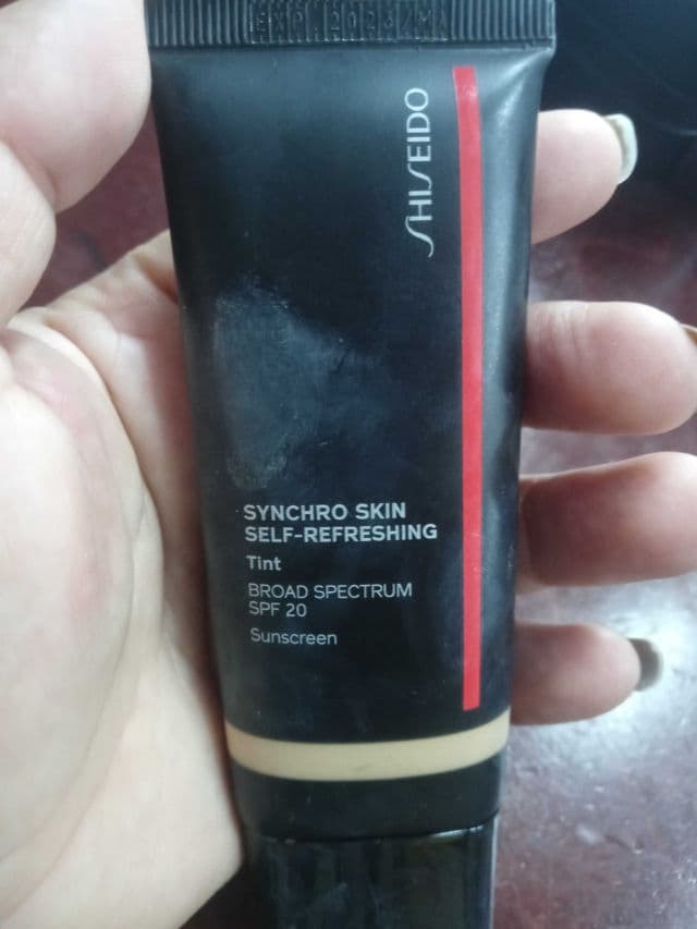 Shiseido Synchro Self-Refreshing Skin Tint SPF 20 review photo by milian