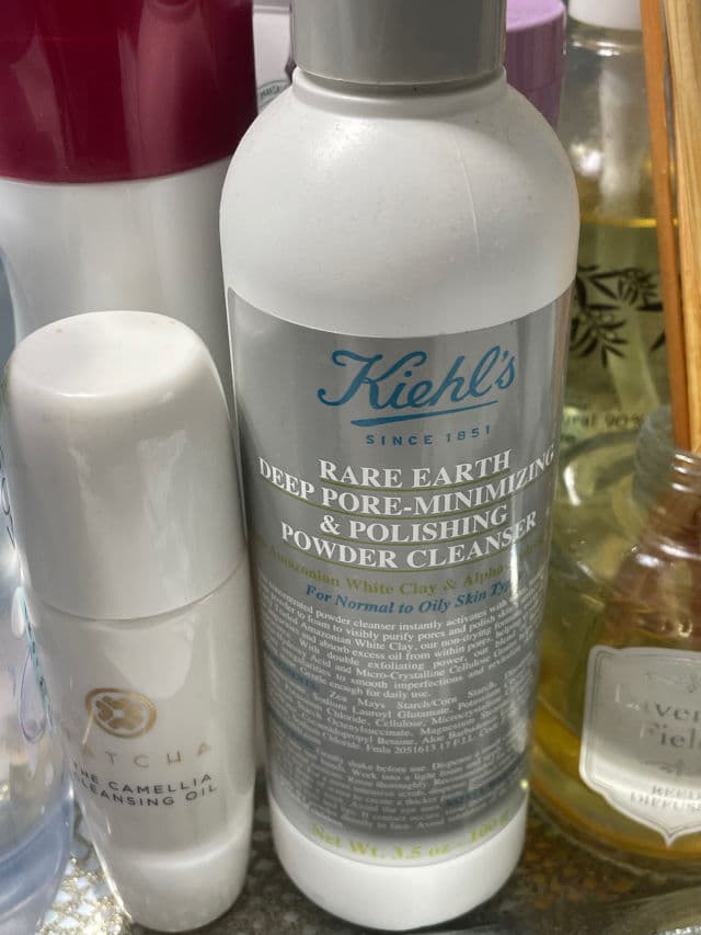 Kiehl's Rare Earth Deep Pore-Minimizing & Polishing Powder Cleanser review photo by milian