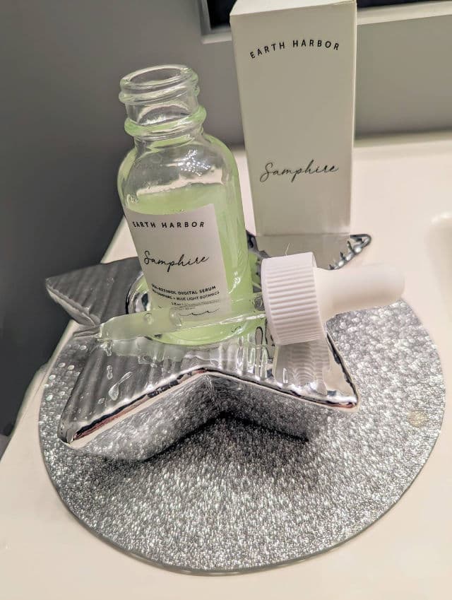 Earth Harbor Naturals Samphire Sea-Retinol Digital Serum review photo by remedyforbeauty