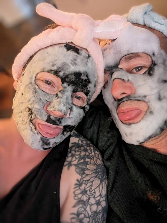 EYENLIP Detoxifying Black O2 Bubble Mask Charcoal review photo by remedyforbeauty