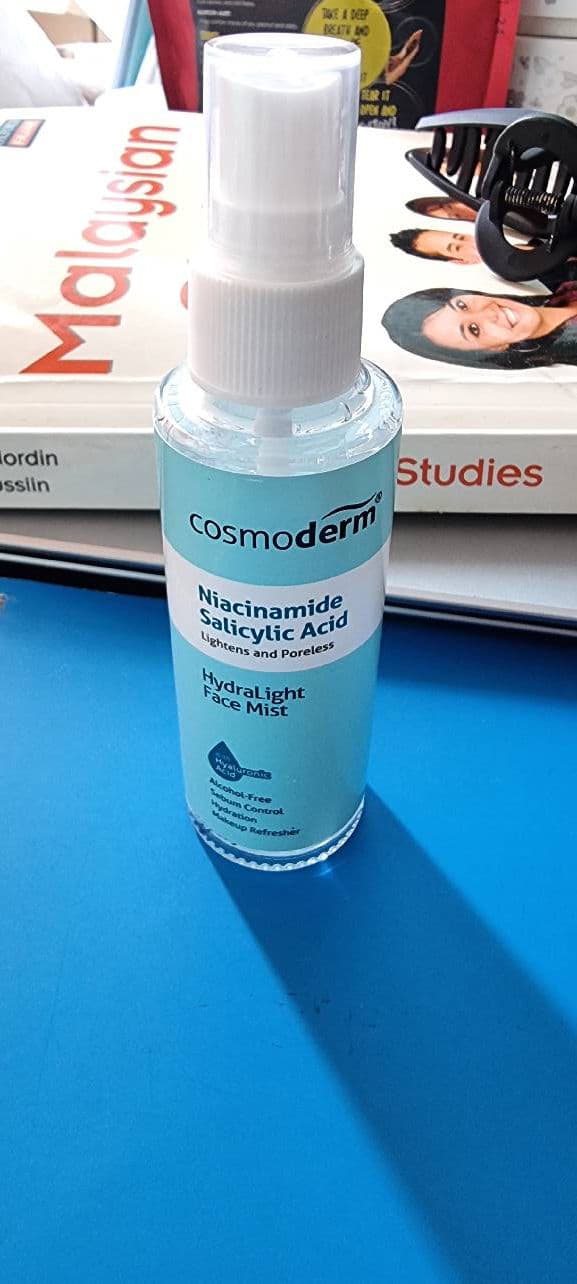 Cosmoderm Niacinamide Salicylic Acid Hydralight Face Mist review photo by PickyJoanna