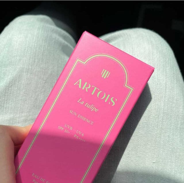 ARTOIS La Tulipe Sun Essence SPF50+ PA++++ review photo by Cinderellacollins