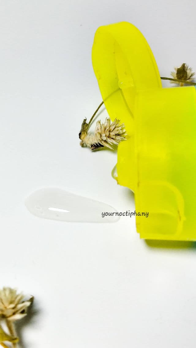 Somethinc Low pH Gentle Jelly Cleanser review photo by yournoctiphany