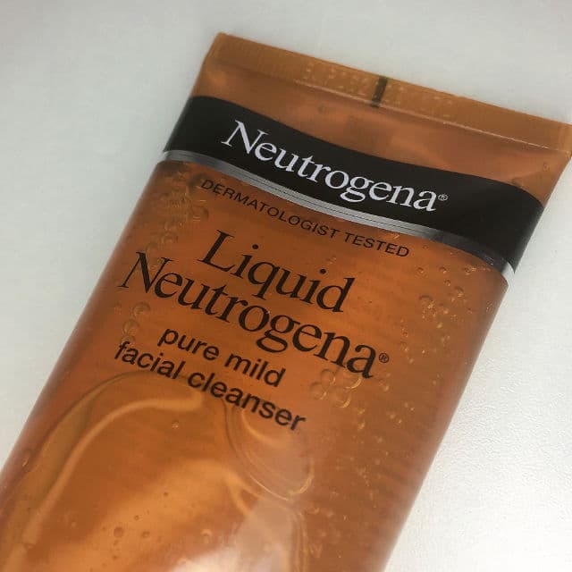Neutrogena Liquid Neutrogena Pure Mild Facial Cleanser review photo by skincarewithchels