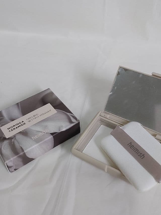 Heimish Moringa Ceramide Pressed Setting Powder review photo by Carrots