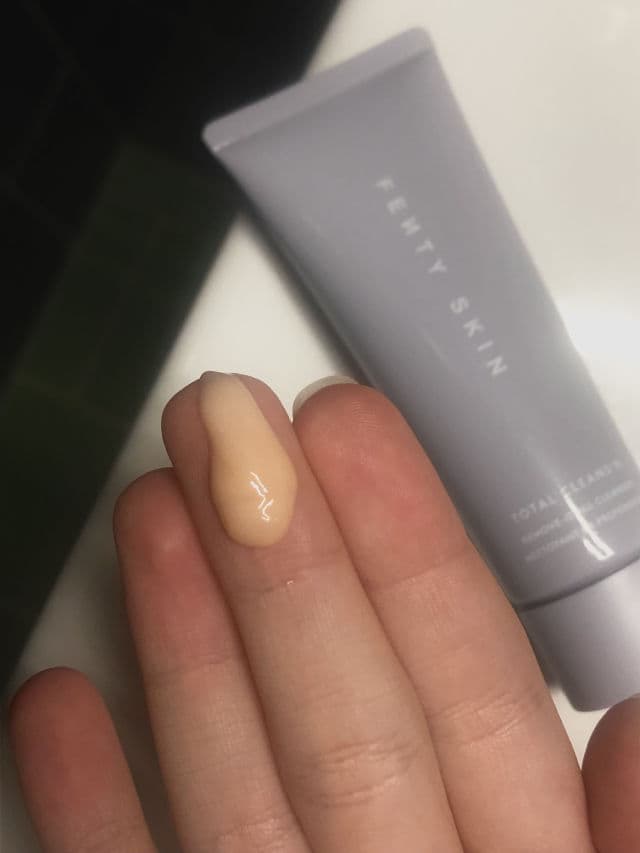 Fenty Skin Total Cleans’r Remove-It-All Cleanser review photo by BlondieRS