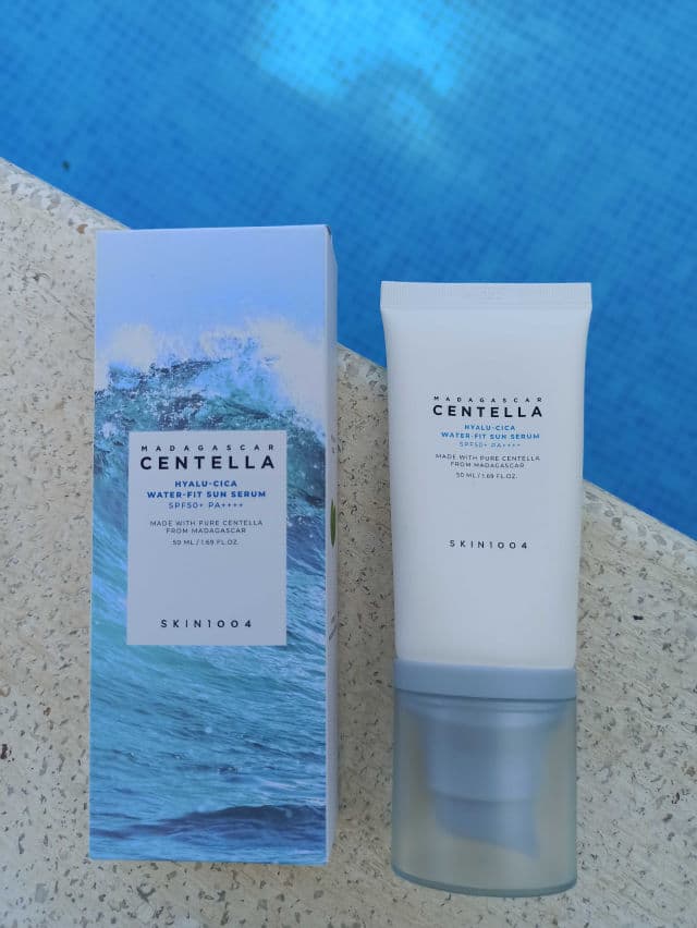 SKIN1004 Madagascar Centella Hyalu-Cica Water-Fit Sun Serum SPF50+ PA++++ review photo by raque
