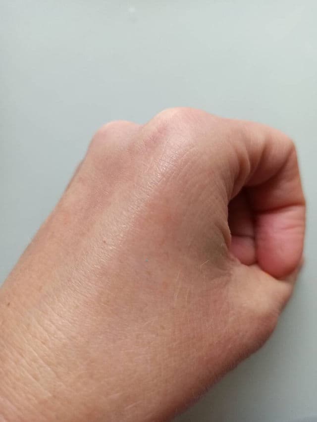 Natura Siberica C-Berrica Vitamin C Antioxidant Eye Cream review photo by raque