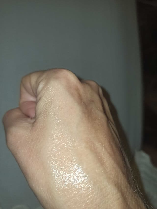 Sulwhasoo Essential Rejuvenating Eye Cream EX review photo by raque