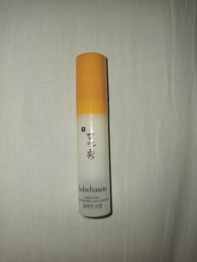 Sulwhasoo Essential Rejuvenating Eye Cream EX review photo by raque