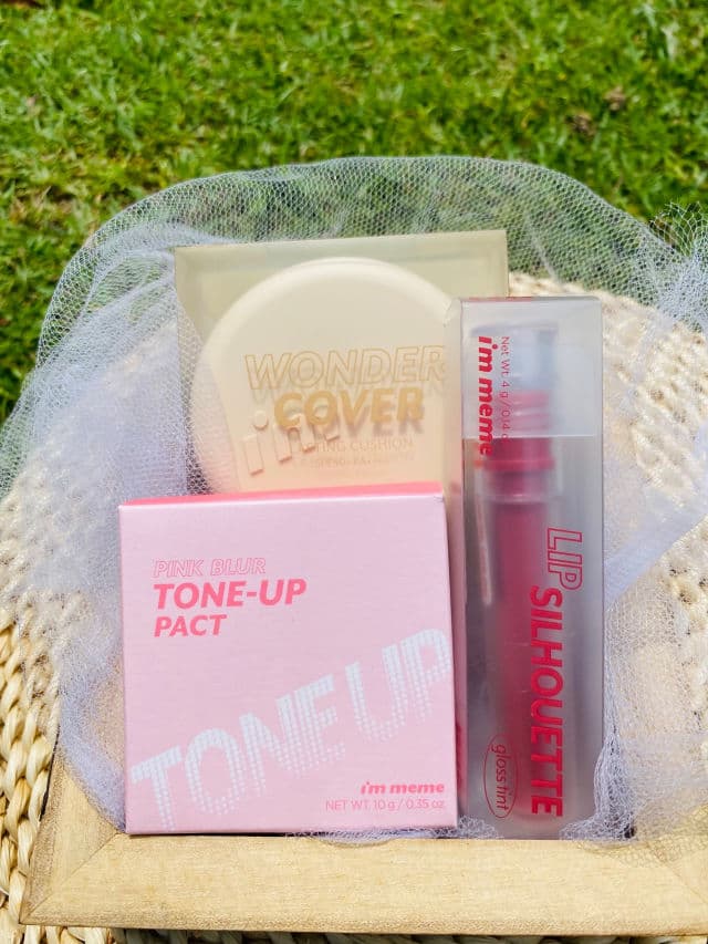 I'M MEME Pink Blur Tone-Up Pact review photo by Nuryn