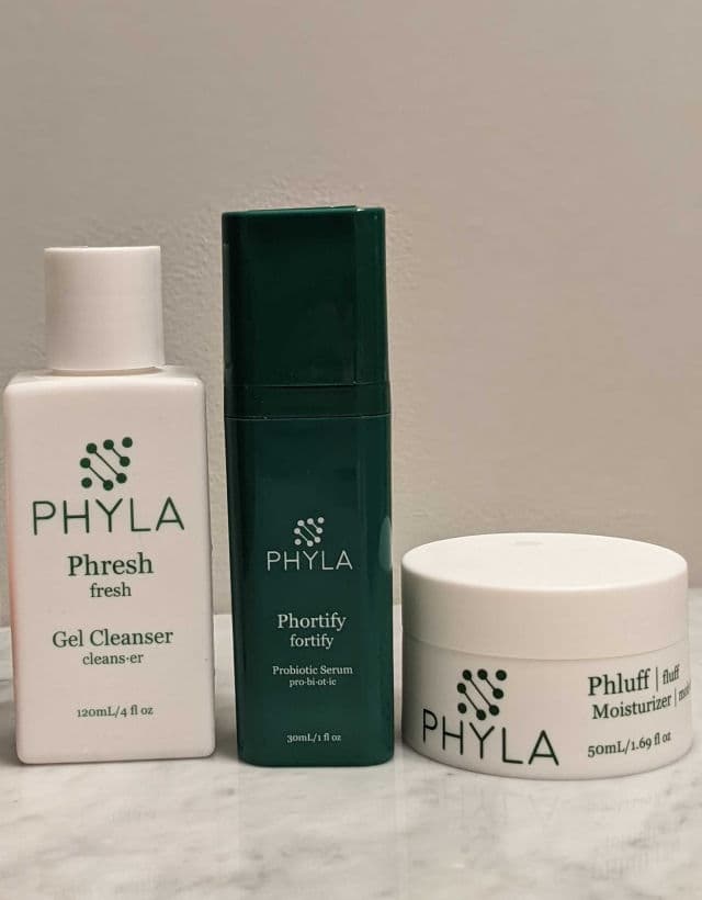 Phyla Phresh Gel Cleanser review photo by Renterese