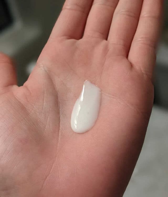 Hero Cosmetics Gentle Milky Cleanser review photo by Renterese