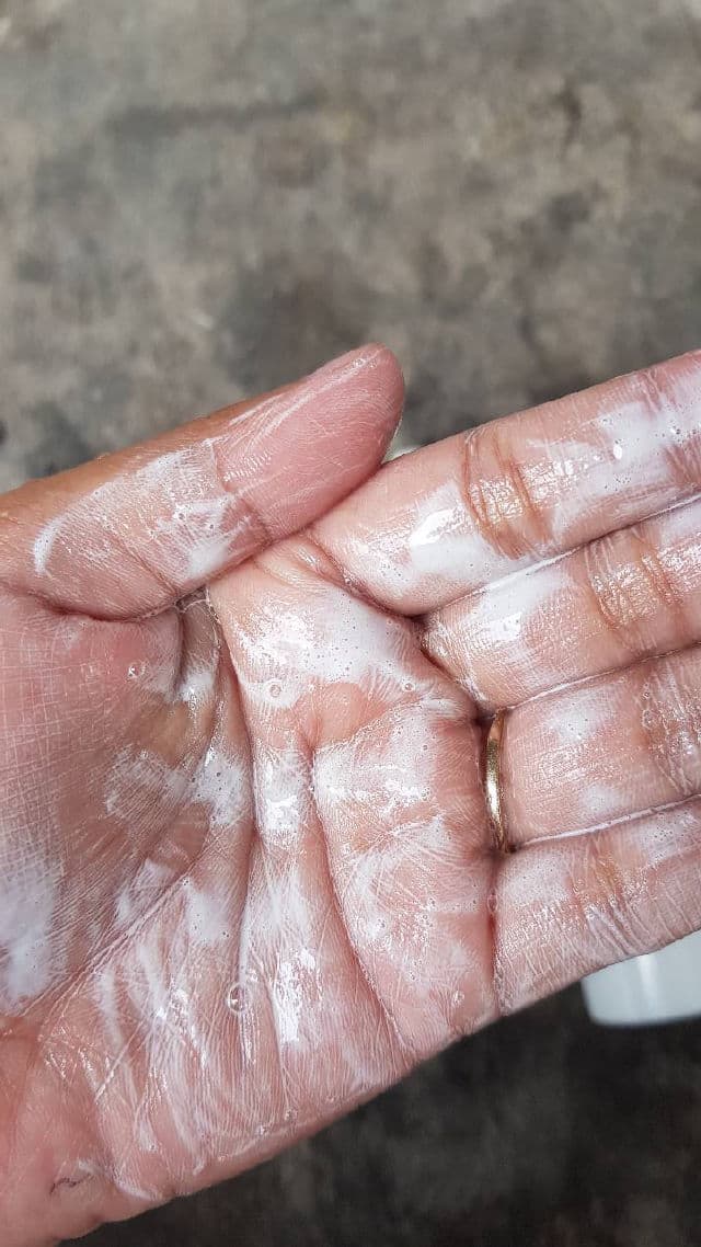 Shiseido Senka Perfect White Clay review photo by Xaabara