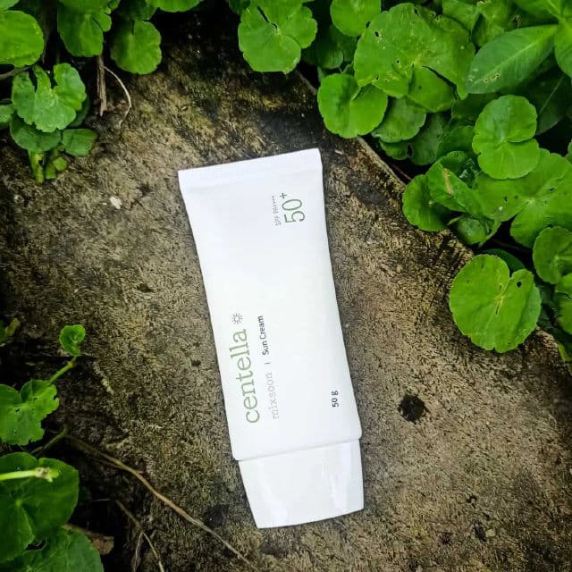 MIXSOON Centella Asiatica Sun Cream SPF 50+ PA++++  review photo by wulandzil