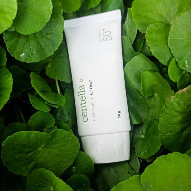 MIXSOON Centella Asiatica Sun Cream SPF 50+ PA++++  review photo by wulandzil