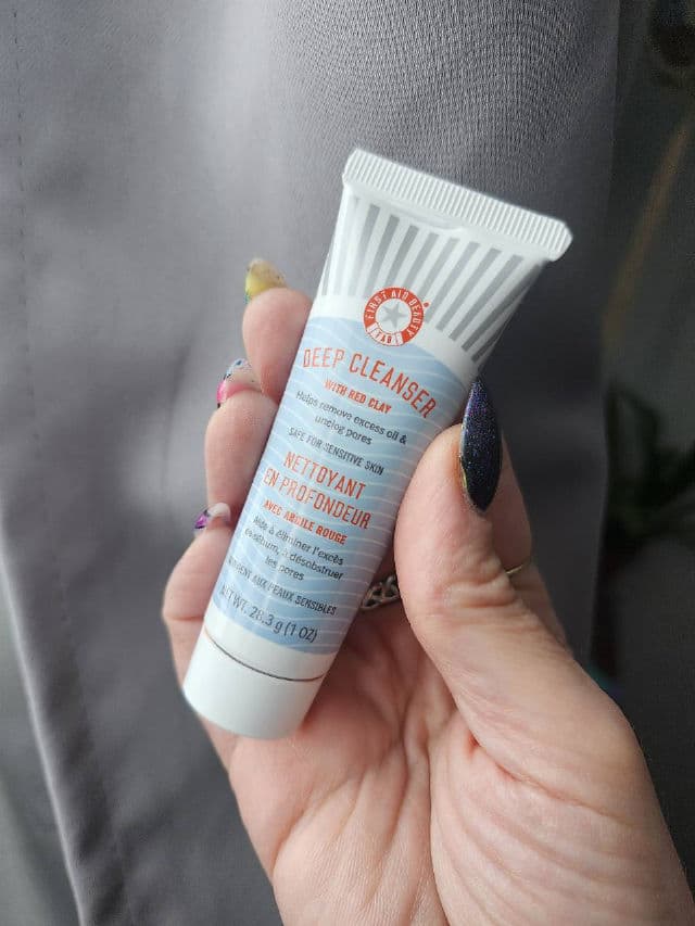 First Aid Beauty Skin Rescue Deep Cleanser with Red Clay review photo by NessaCares