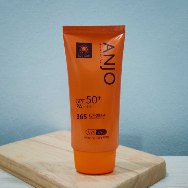 Professional 365 Sun Cream SPF50+ PA+++ product review