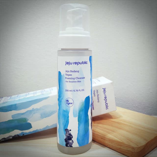 Jeju Republic Jeju Badang Vegan Foaming Cleanser review photo by danielwonderland