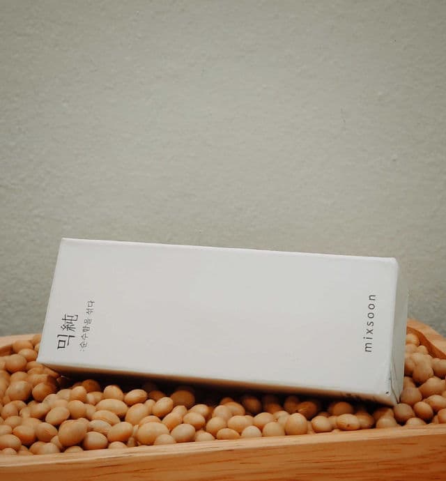 MIXSOON Bean Essence review photo by danielwonderland