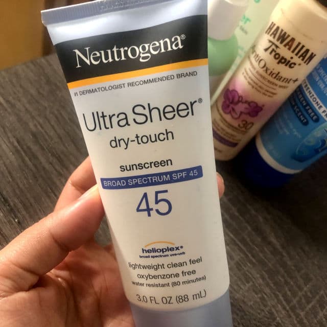 Neutrogena Ultra Sheer Dry-Touch Sunblock SPF 45 review photo by texturedskins