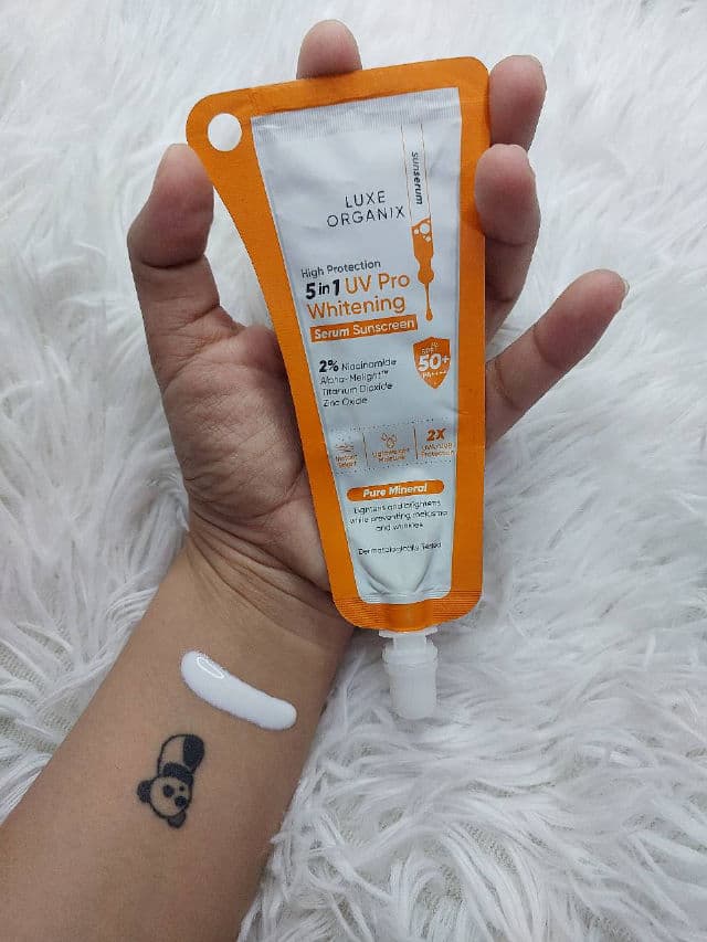 Luxe Organix 5in1 UV Pro Whitening Serum Sunscreen SPF 47 PA+++ review photo by Soojin