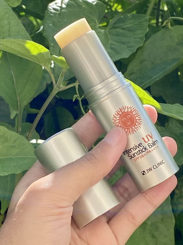 3wClinic Intensive UV Sunstick Balm SPF50+ PA+++ review photo by MieraSyaf