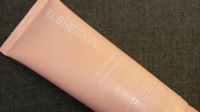 ElsheSkin Barrier+ pH Balance Jelly Cleanser review photo by farahaszar