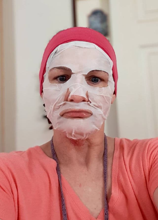 TONYMOLY Gold 24k Snail Hydro Gel Mask review photo by Codermary 