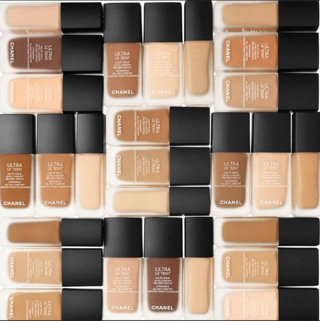 Chanel Ultra Le Teint Velvet Foundation review photo by Codermary