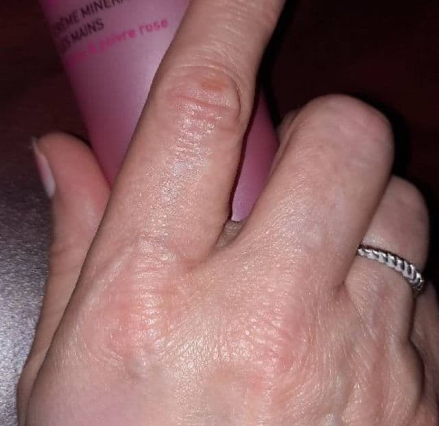 Ahava Mineral Hand Cream - Cactus & Pink Pepper review photo by Codermary 