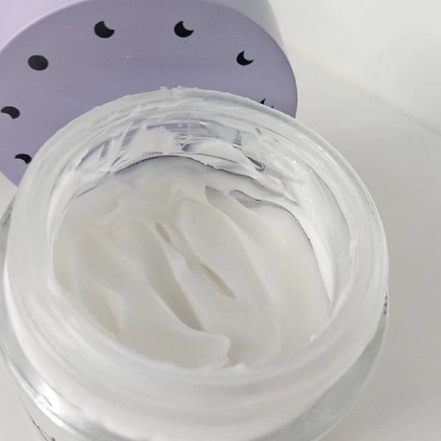 good light Order of the Eclipse Hyaluronic Cream review photo by SarahSmile