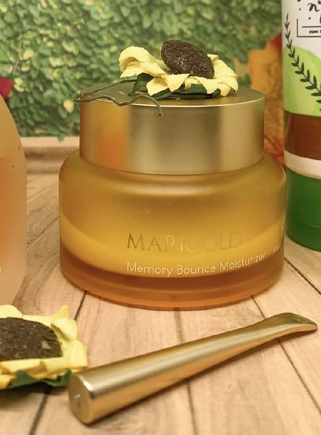 N'Pure Marigold Memory Bounce Moisturizer review photo by Novella